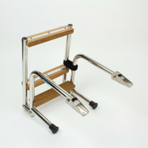 Art. 141.40 Stainless steel boarding ladder with teak steps