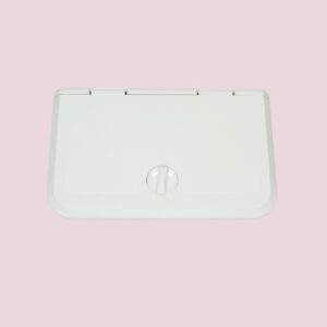 Art. 339.04 Shock and pressure resistant hatch